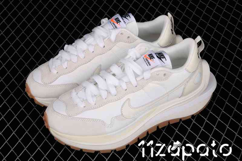 sacai x nike vaporwaffle 3.0